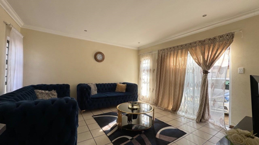 2 Bedroom Property for Sale in Retswelele Northern Cape